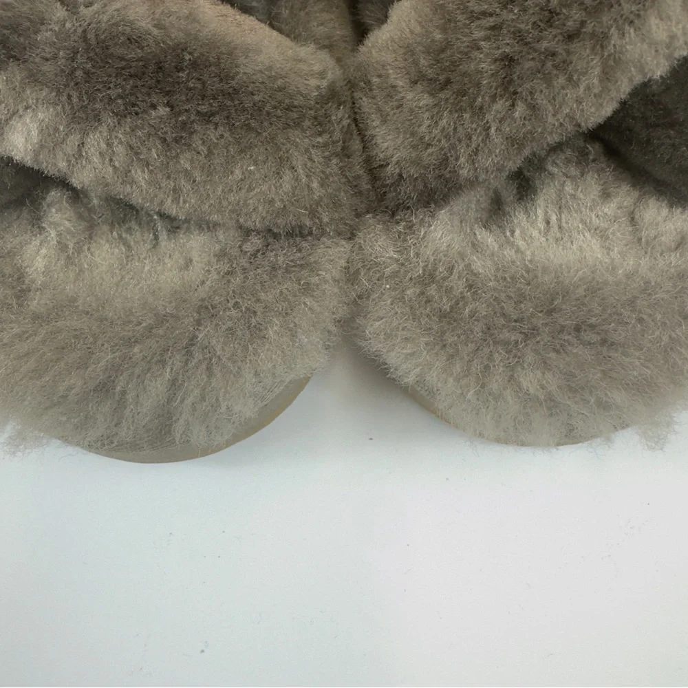 UGG Abela cris-cross grey furry sheepskin fluffy slippers sz 7 EUC - Picture 6 of 16